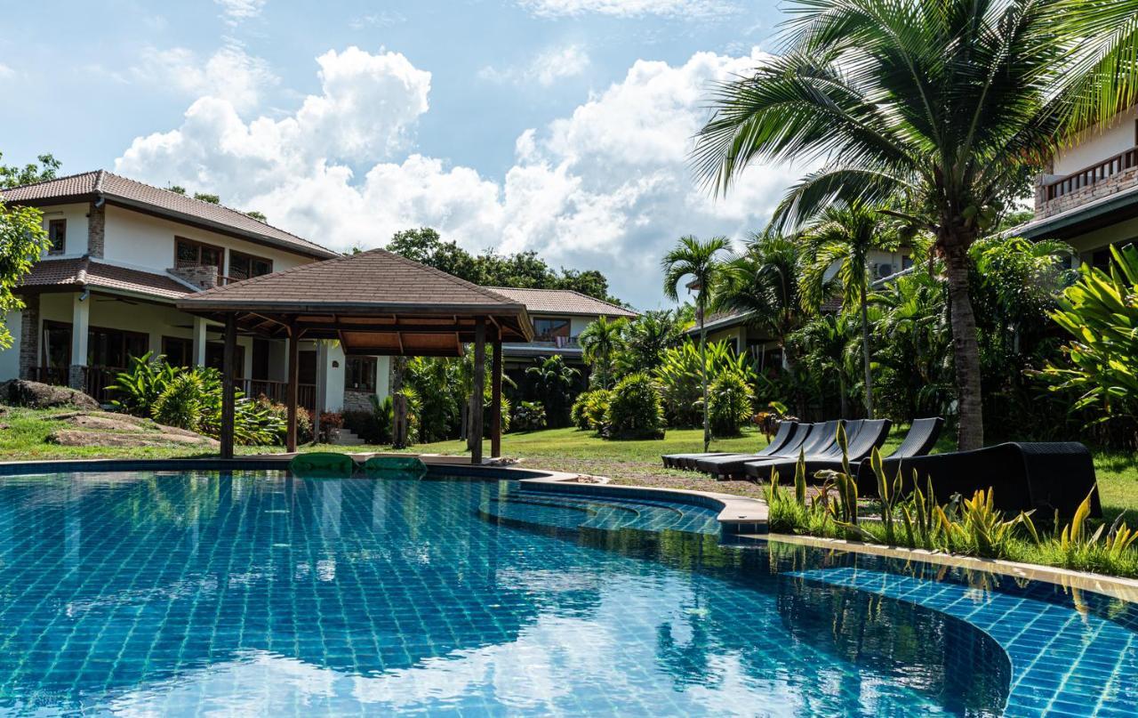 Blue Hill Residence Hua Thanon  Exterior photo